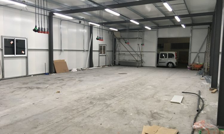 Fábrica multinacional de cabos
